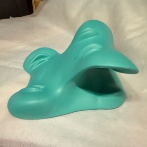 Upgraded Neck Stretcher, cervical alignment, ergonomic neck cloud. NEW